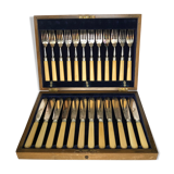 Fish cutlery service