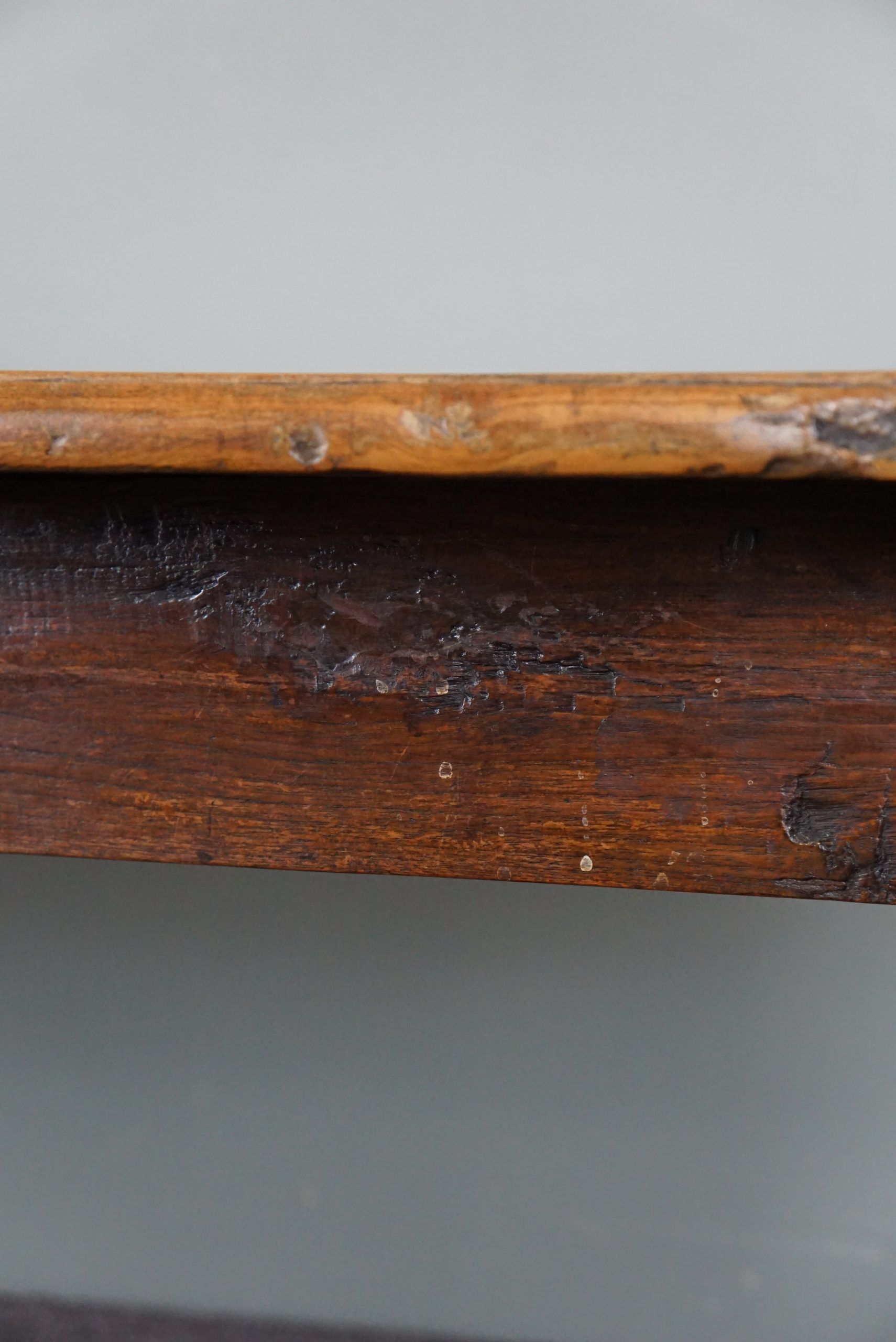 Table à manger française 1830