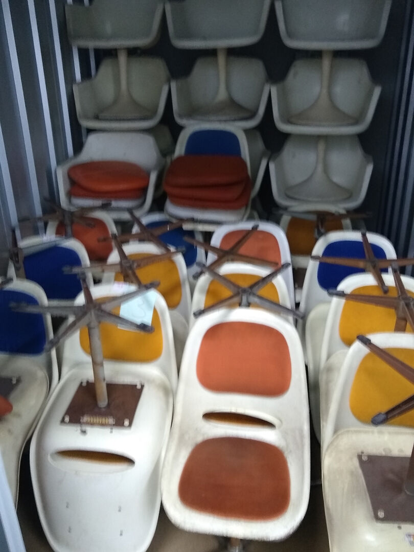 Swivel chair