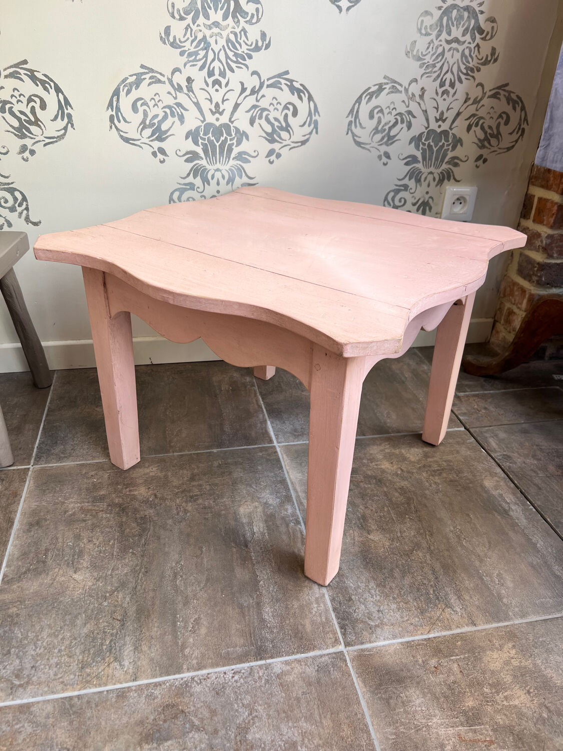 Side coffee table, redesigned