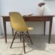 Table en bois vintage