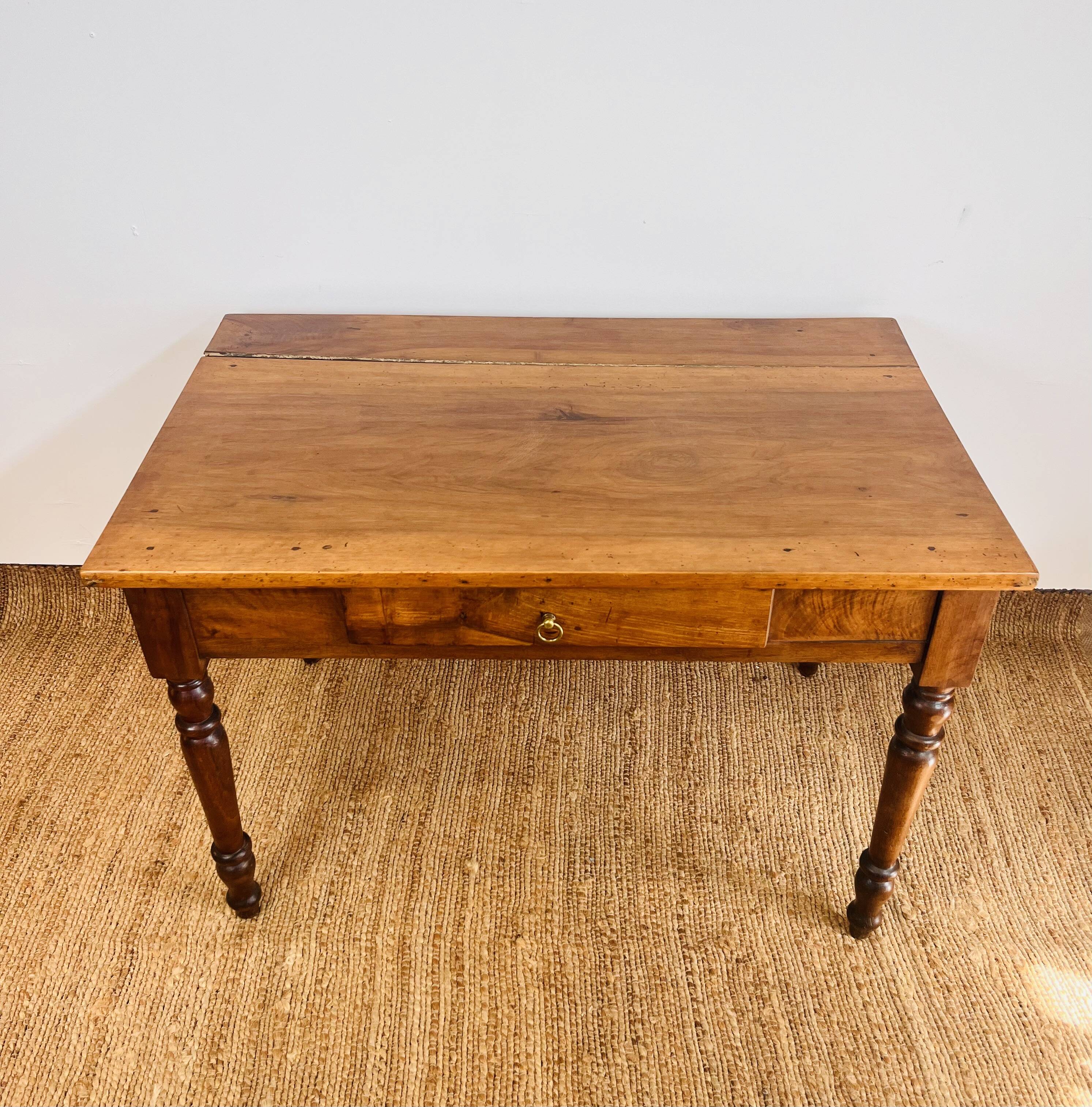 Table de bistrot de style Louis Philippe
