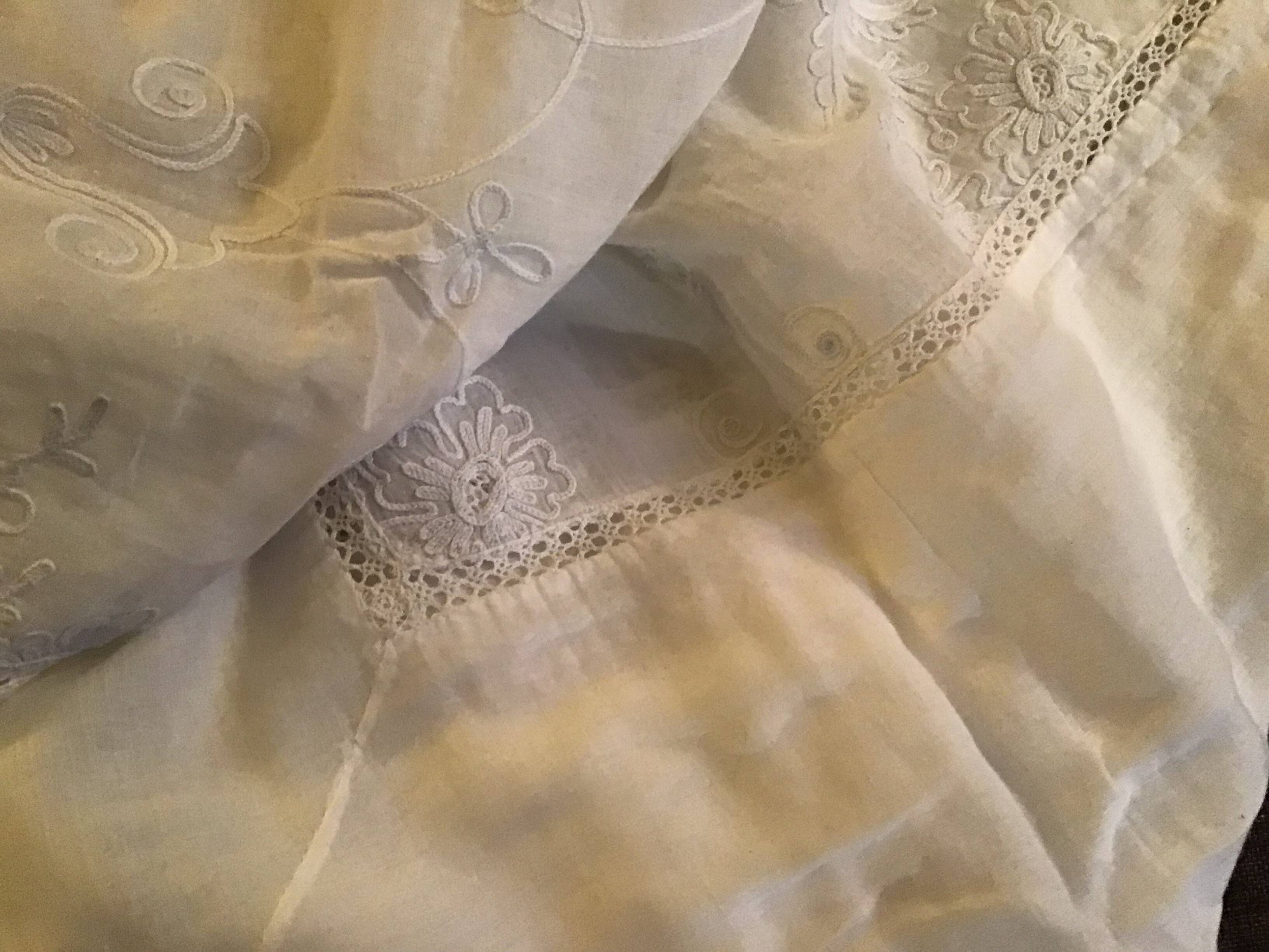 Large ceremonial tablecloth