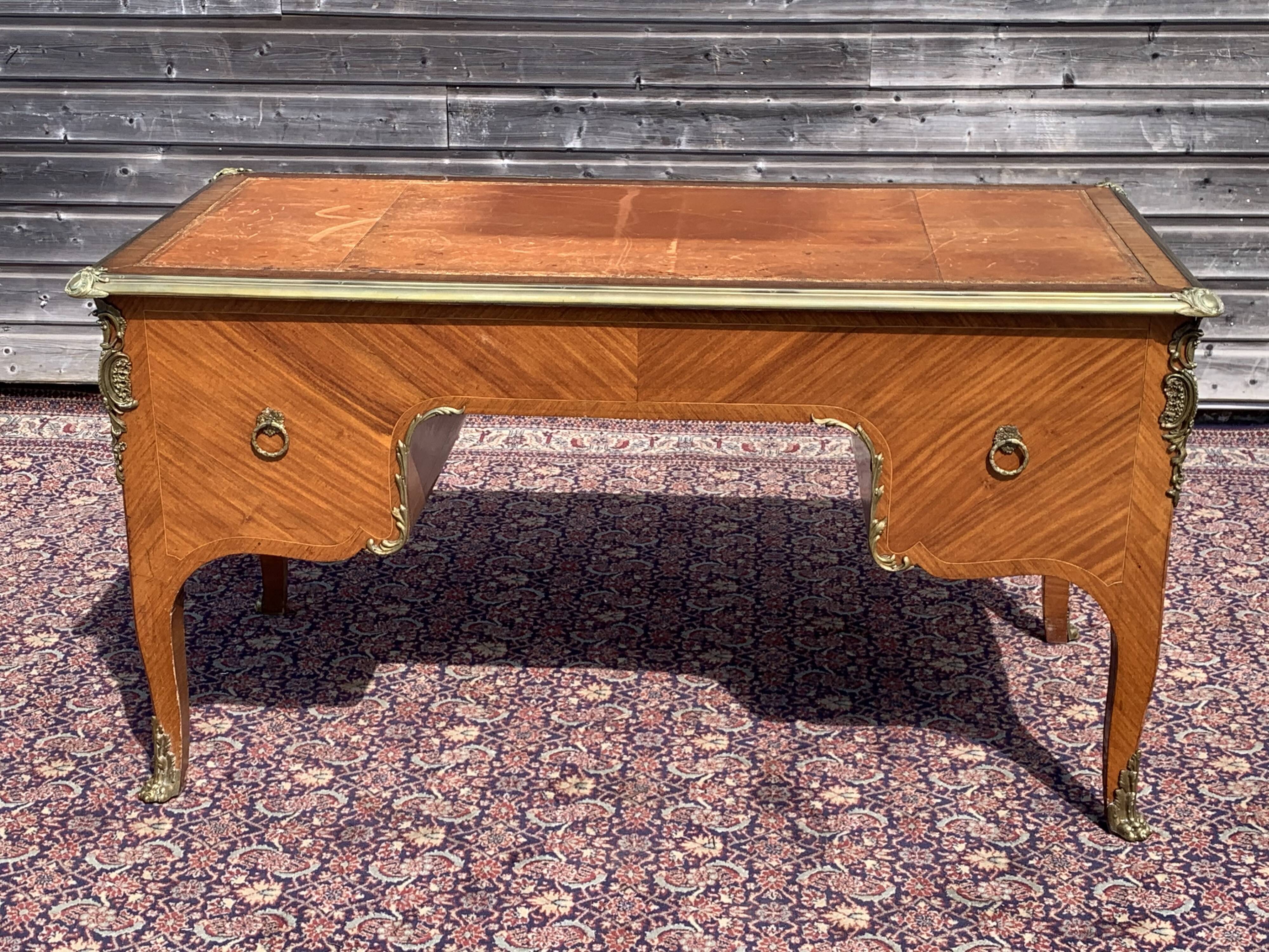 Desk in louis XV marquetry