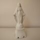 Statue de la Vierge Marie en porcelaine blanche