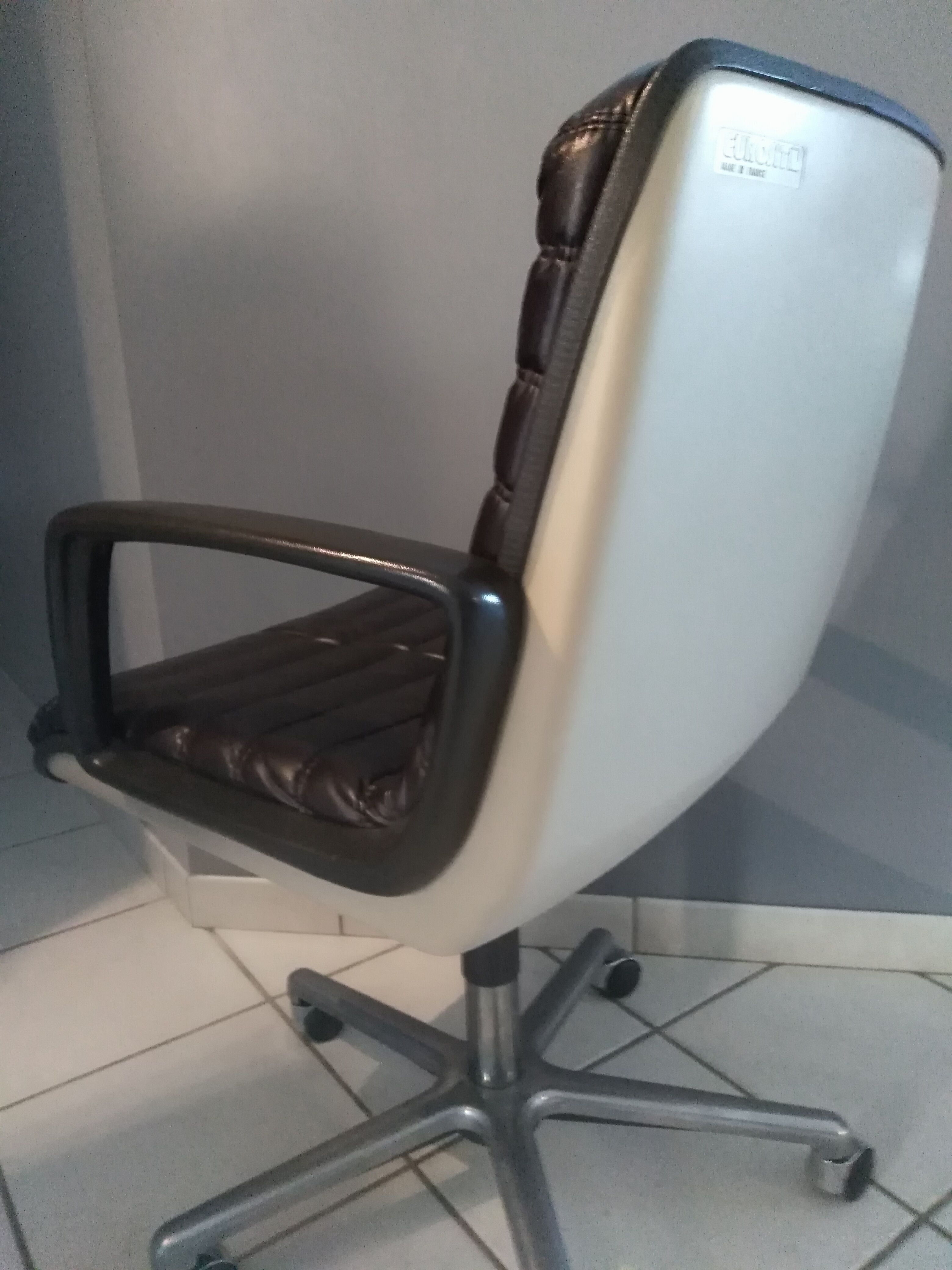 1970 vintage leather swivel office chair