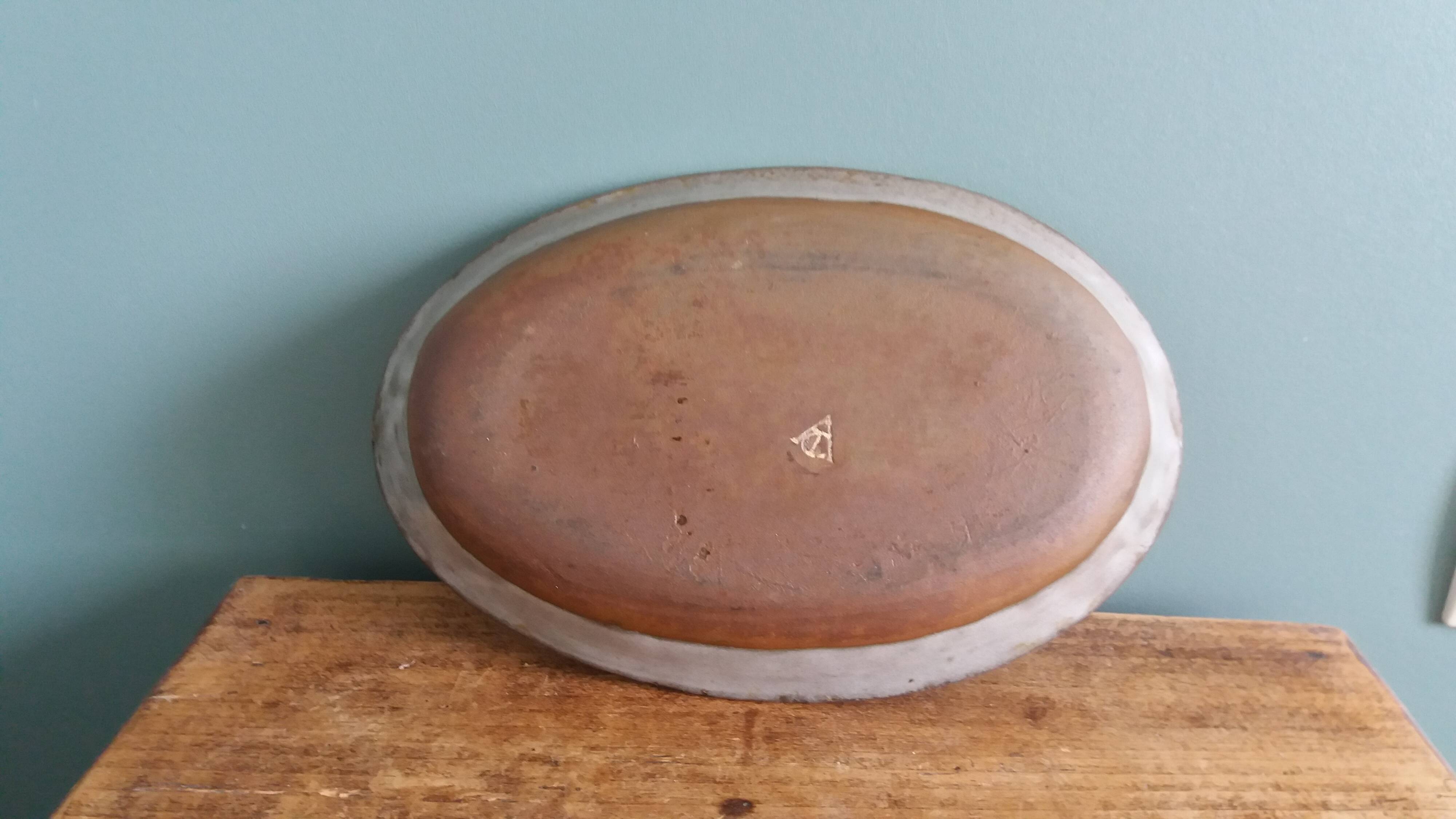 Bowl or small dish signed by Atch Thierry and Chantal Robert in Loir stoneware.