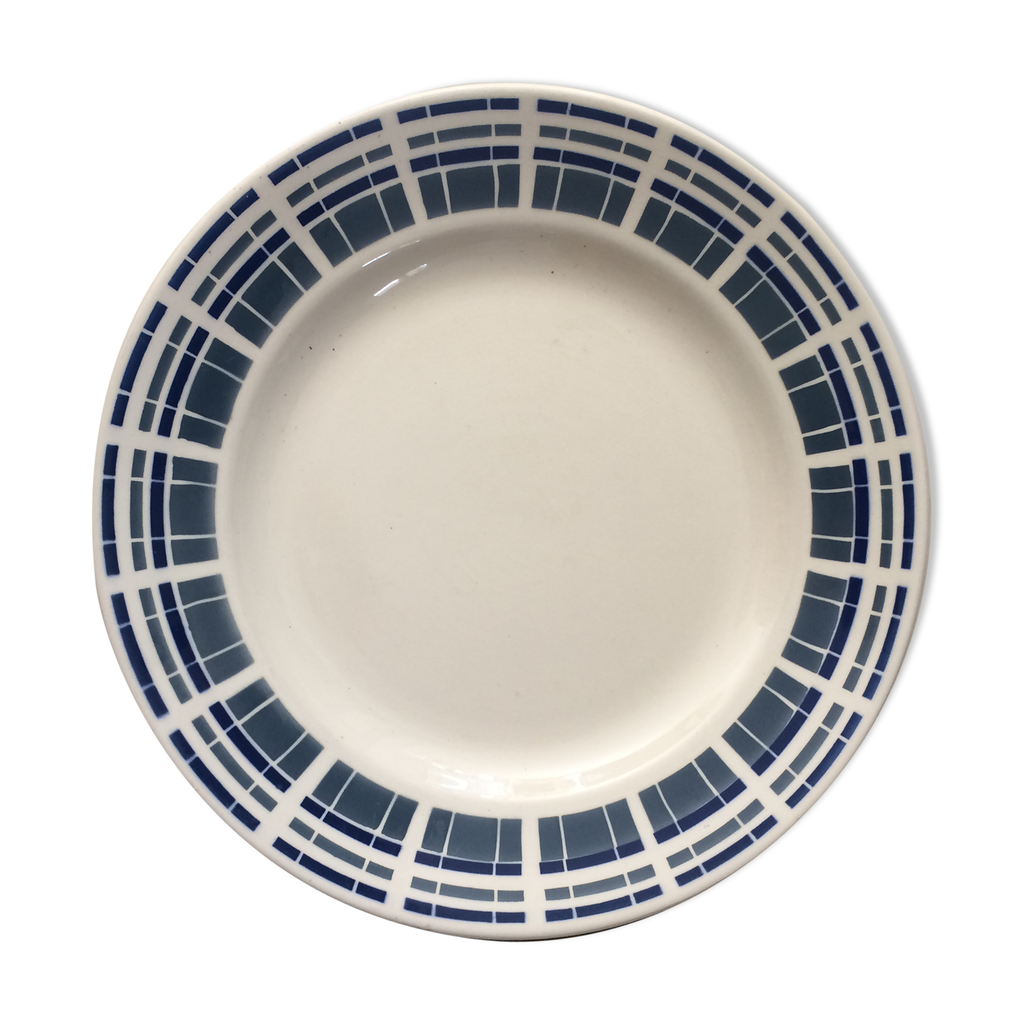 Large white dish with blue surrounds. Flat-shaped. Badonviller's Earthenware.