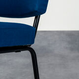 Pierre Guariche's Consulting Armchair for Meurop with Kvadrat fabric