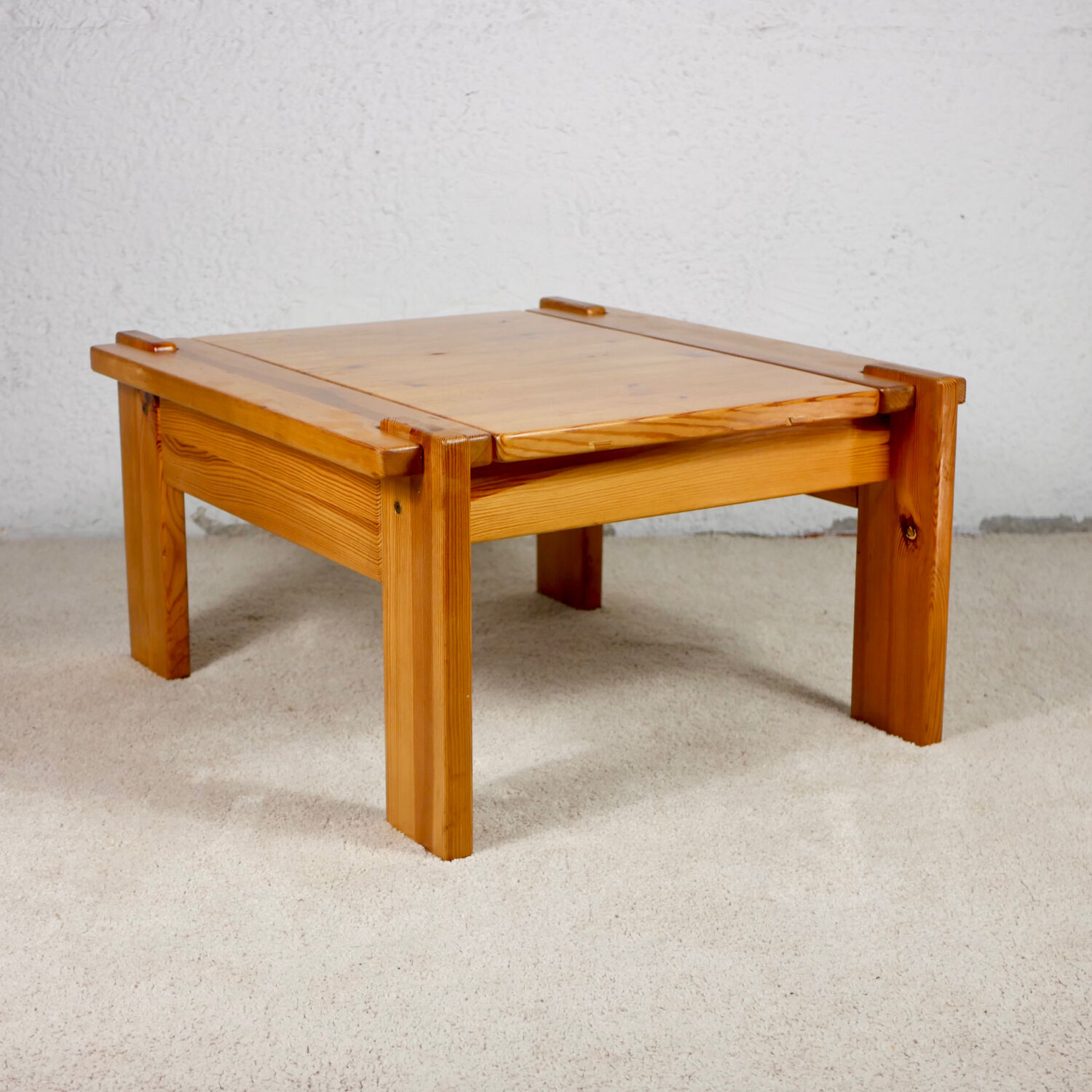 Brutalist coffee table Maison Regain