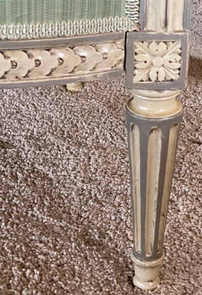 Fauteuil bergère de style Louis XVI