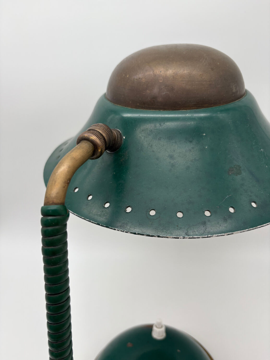 1960s cocotte desk lamp, green and brass, table lamp