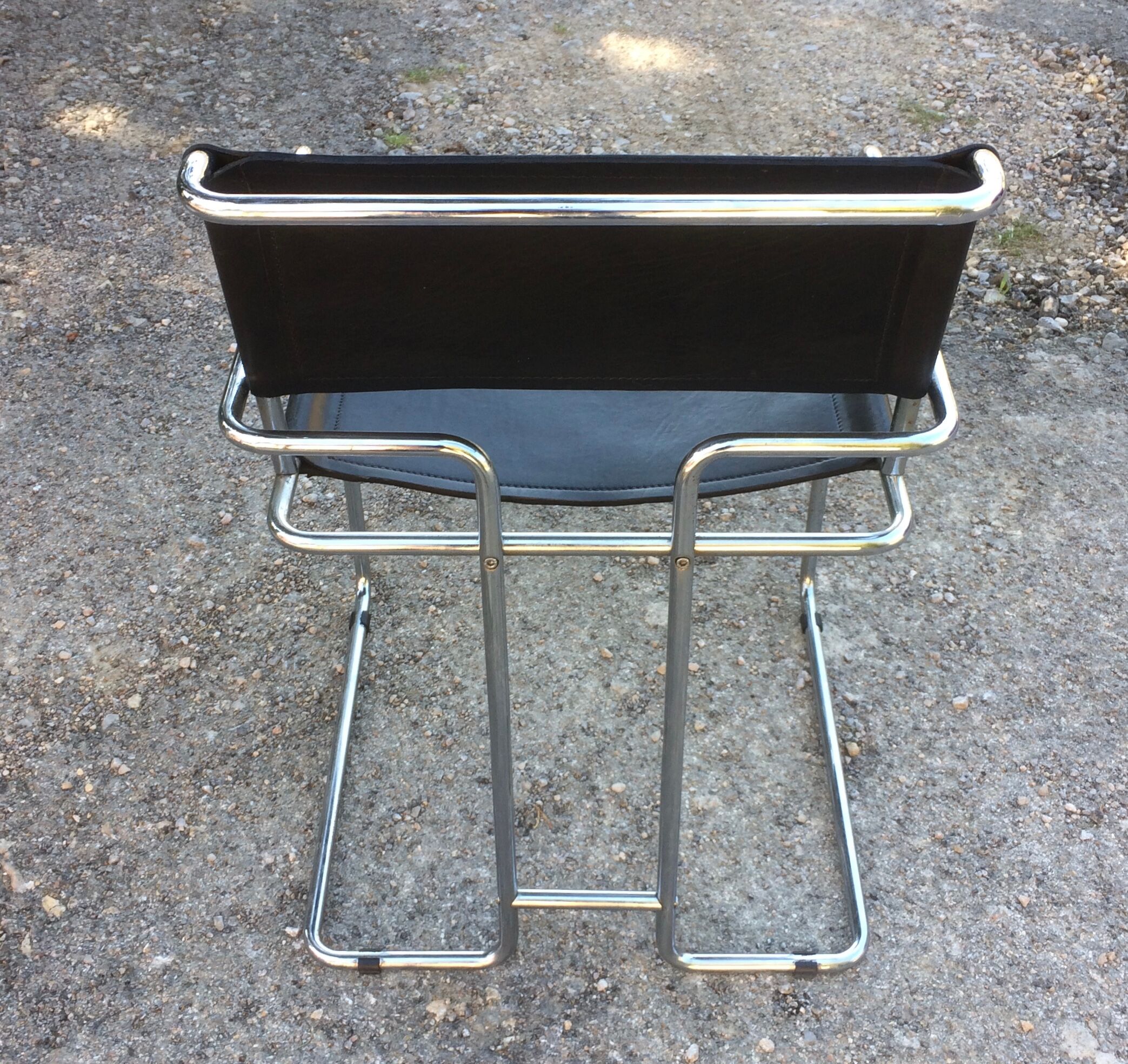 Pair of armchairs by Guido Faleschini