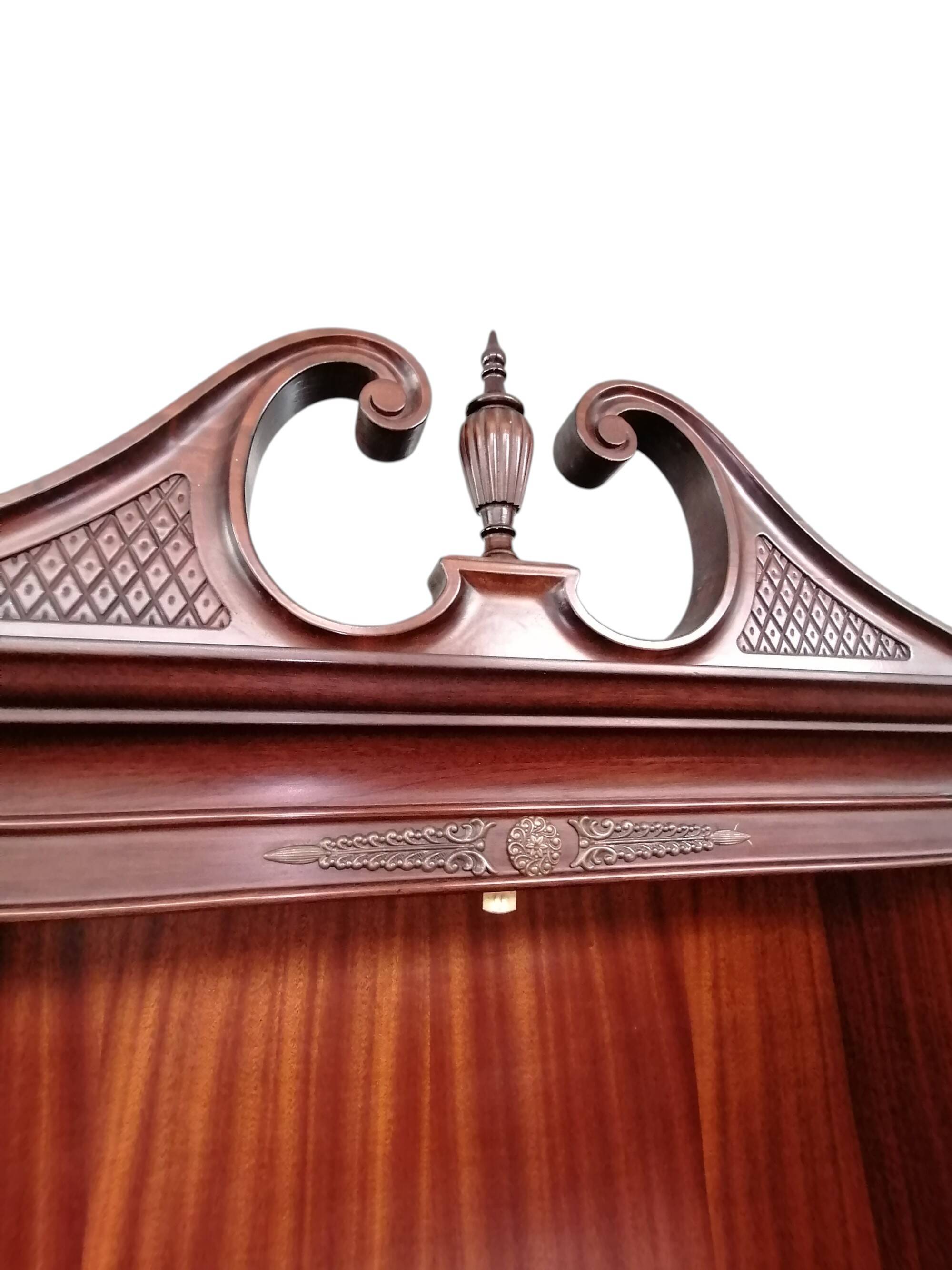 Trumeau (secretary desk) vintage con vetrina, anni 50