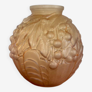 Vase à boules Art Déco français en verre moulé givré rose orangé - 1930 France