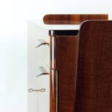 Buffet Mid-Century en noyer par Tatra, Tchécoslovaquie, années 1960