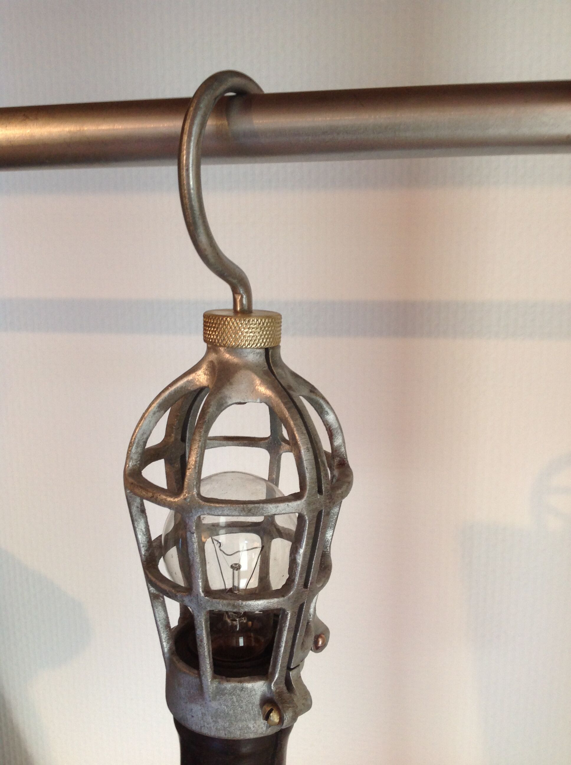 The Pyle National Company lamp 40-50
