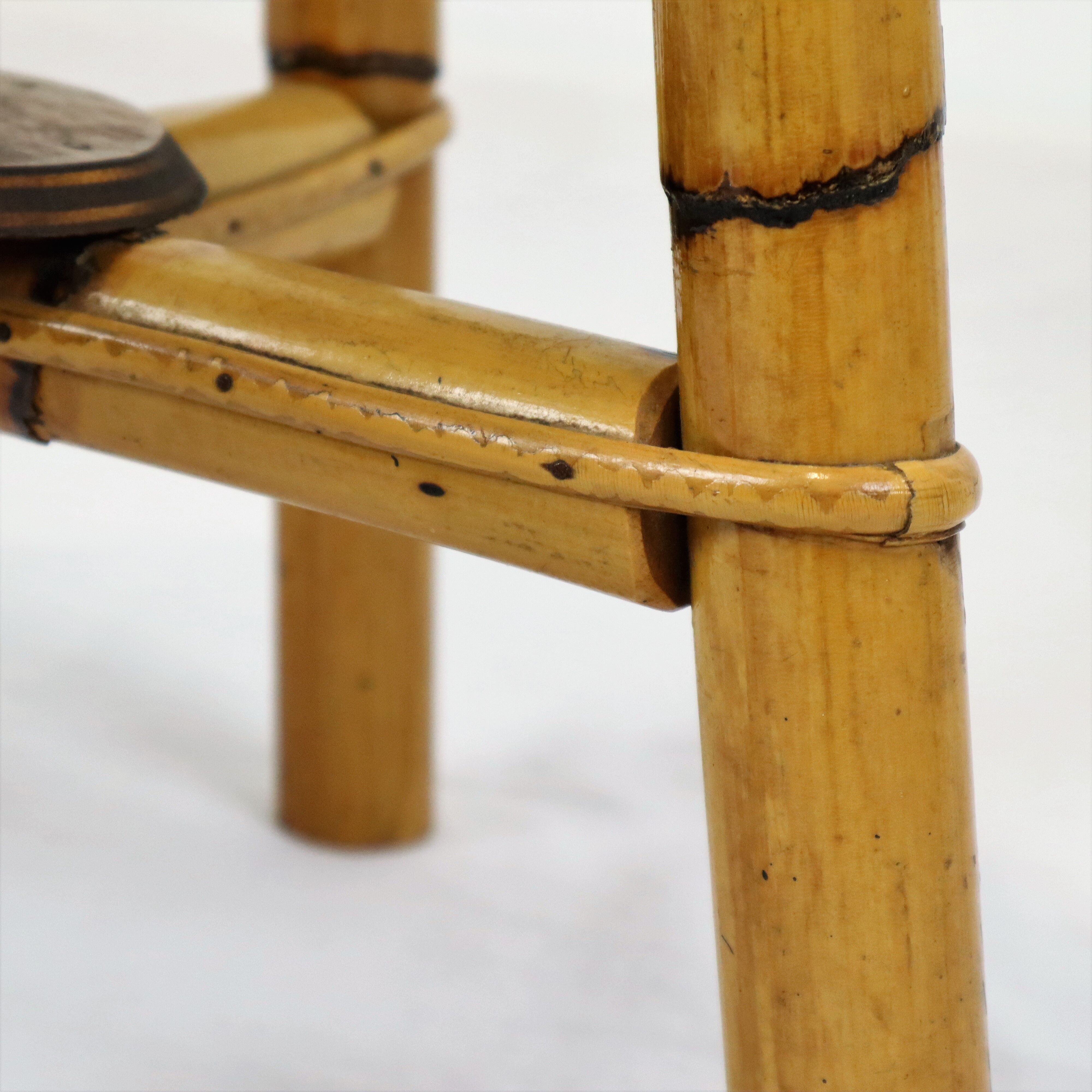 Vintage stool bamboo wood skai leather wooden tabuuret 49cm