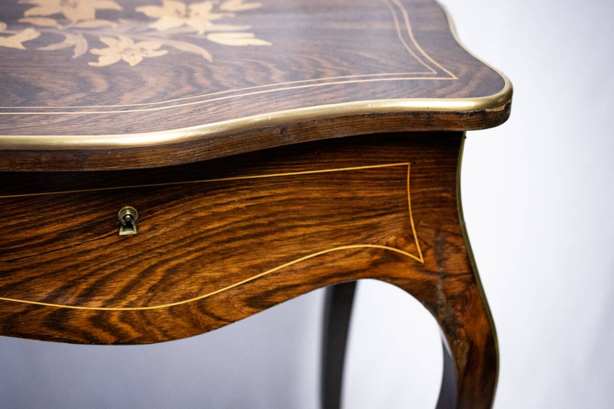 Napoleon III style floral marquetry work table / hairdresser's table.