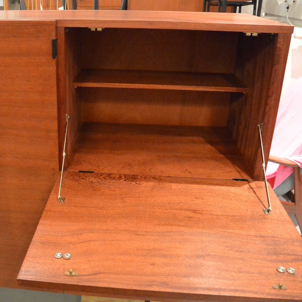 Highboard '1893 ' by Pierre Guariche for Meurop