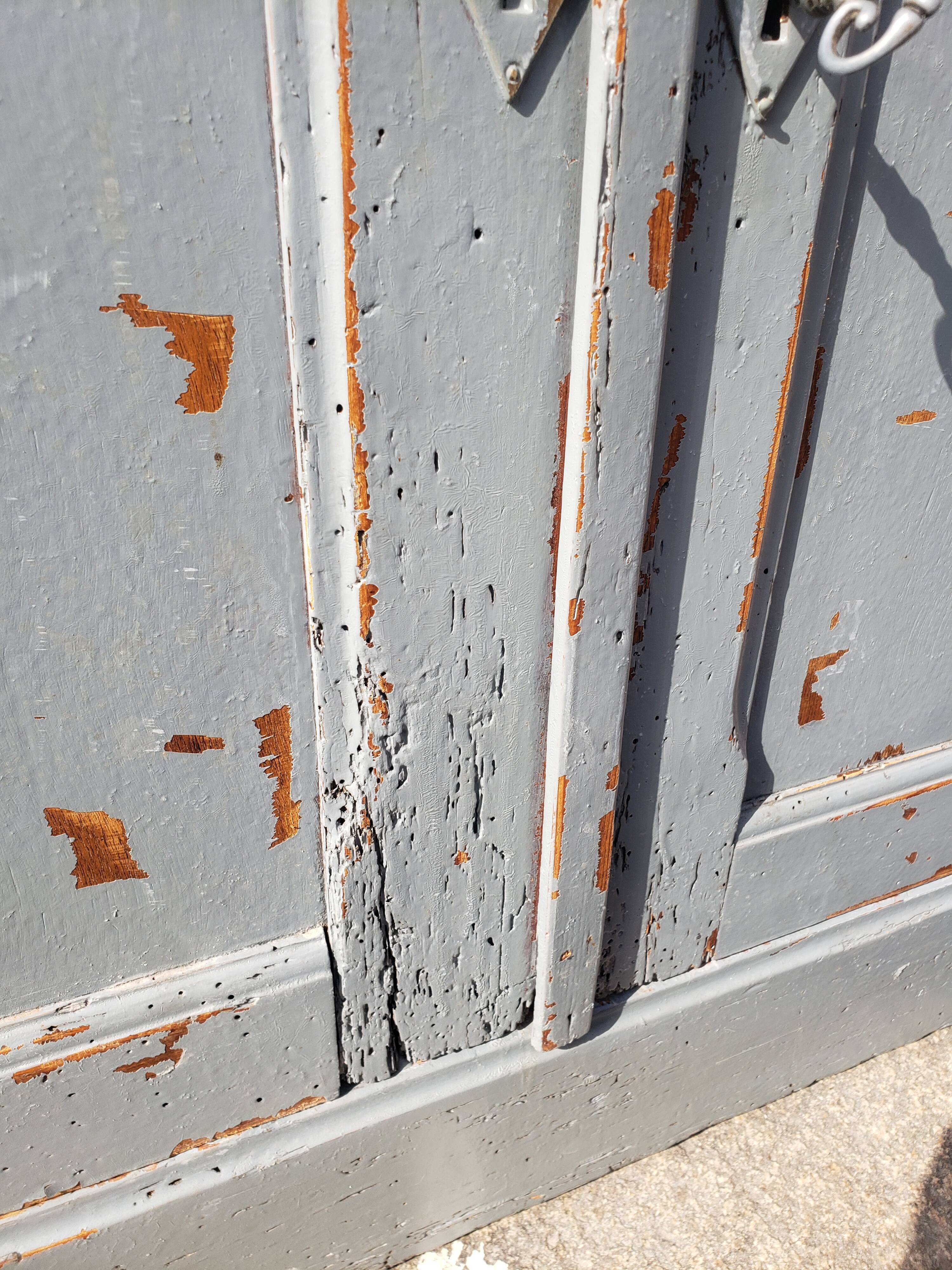 Slate and raw Parisian buffet