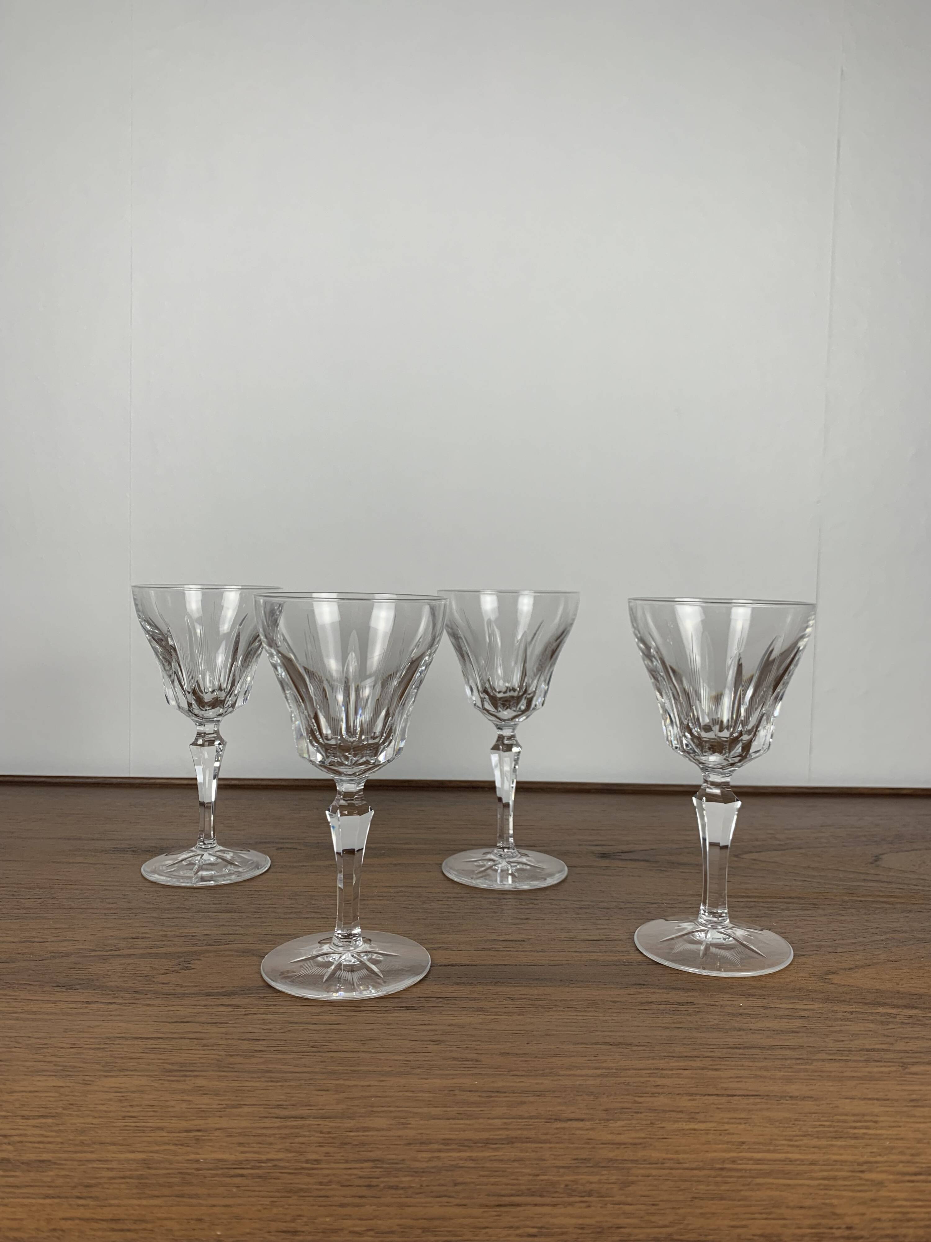 Set of 4 Villeroy & Boch crystal glasses, 20th century.