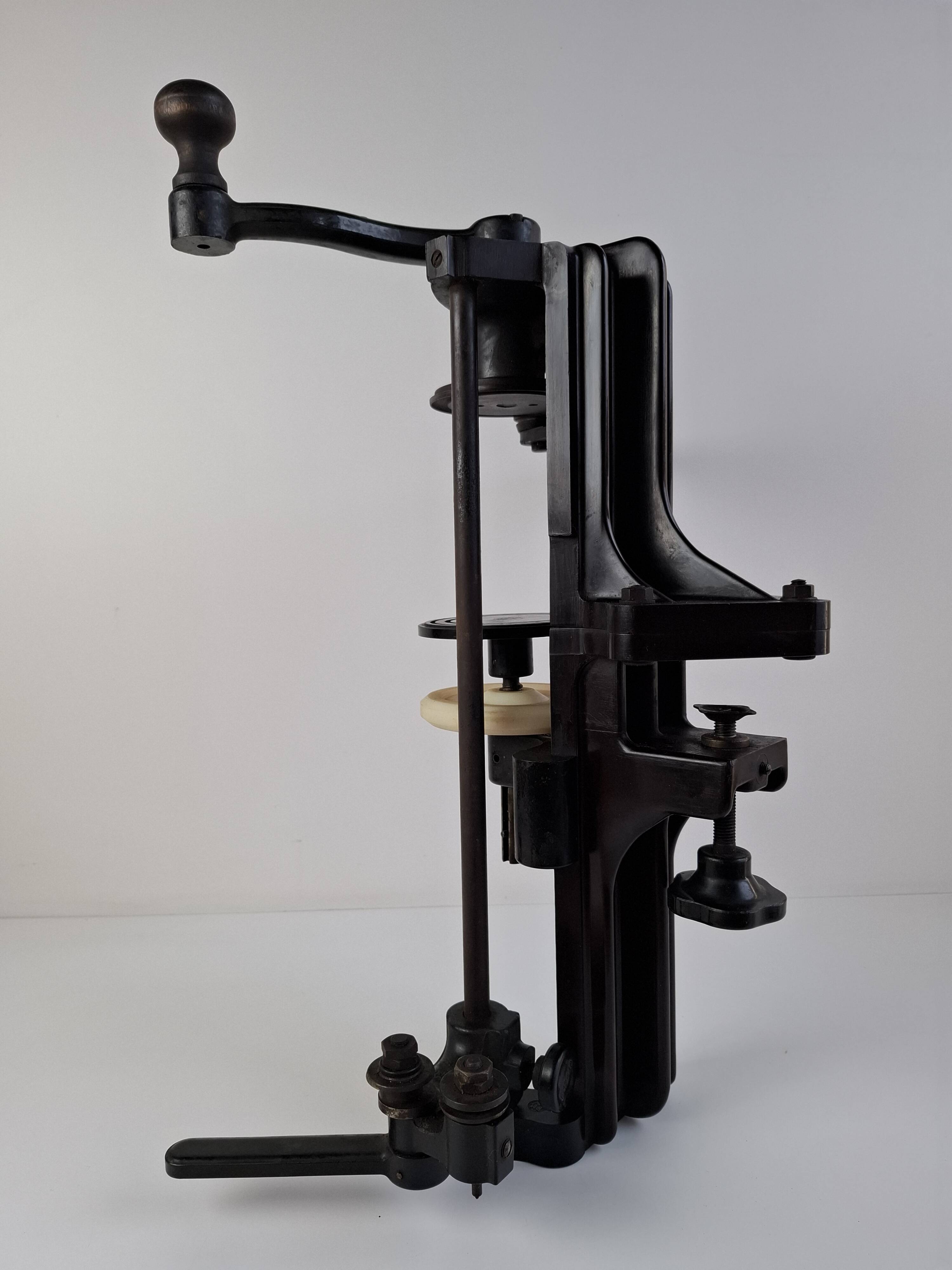 Art Deco Czechoslovak Industrial Tabletop Can Closer, 1930s