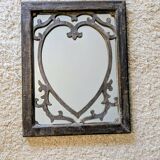 Wooden mirror with heart motif – natural patina