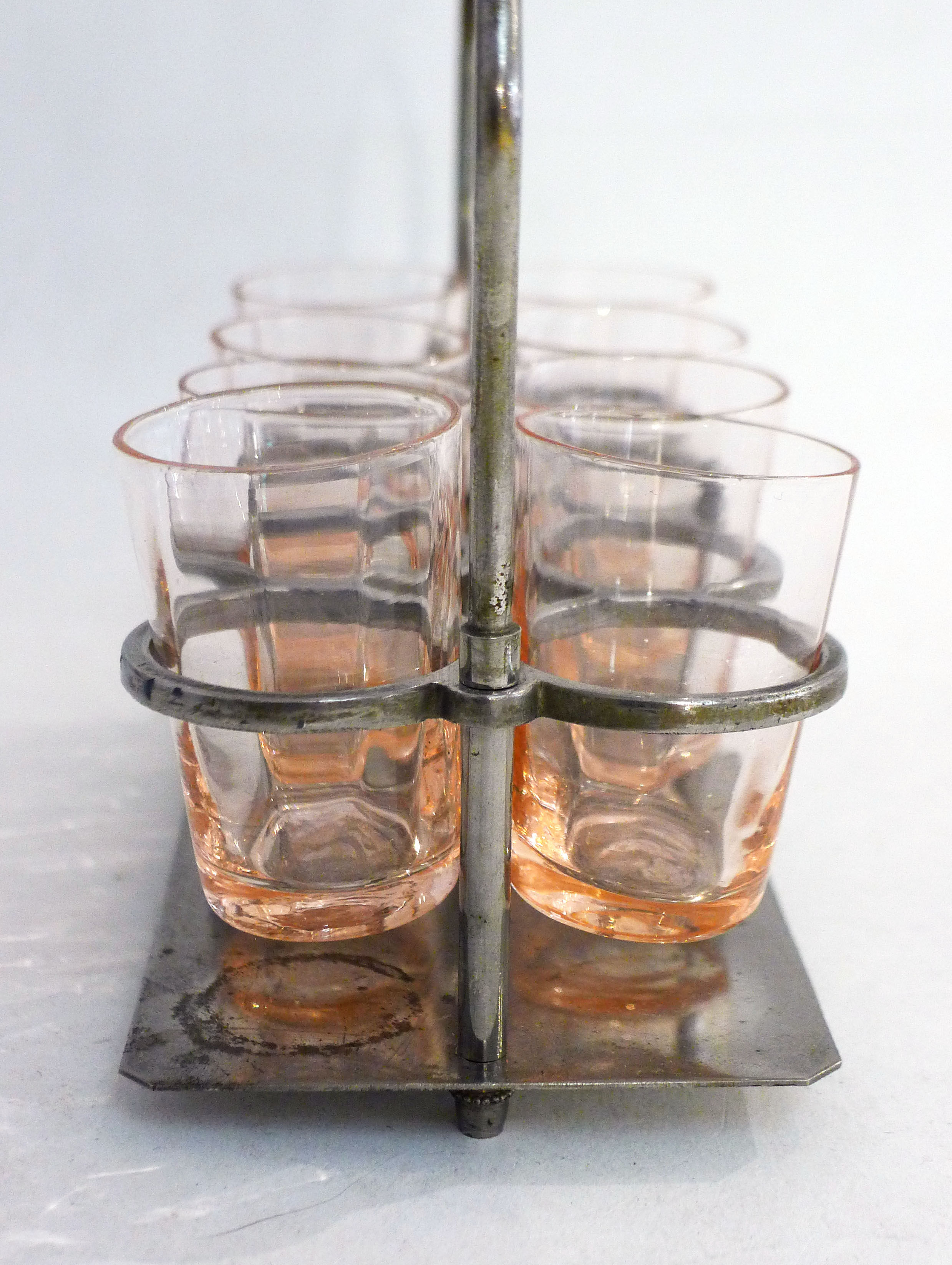 Service of 8 shot glasses
