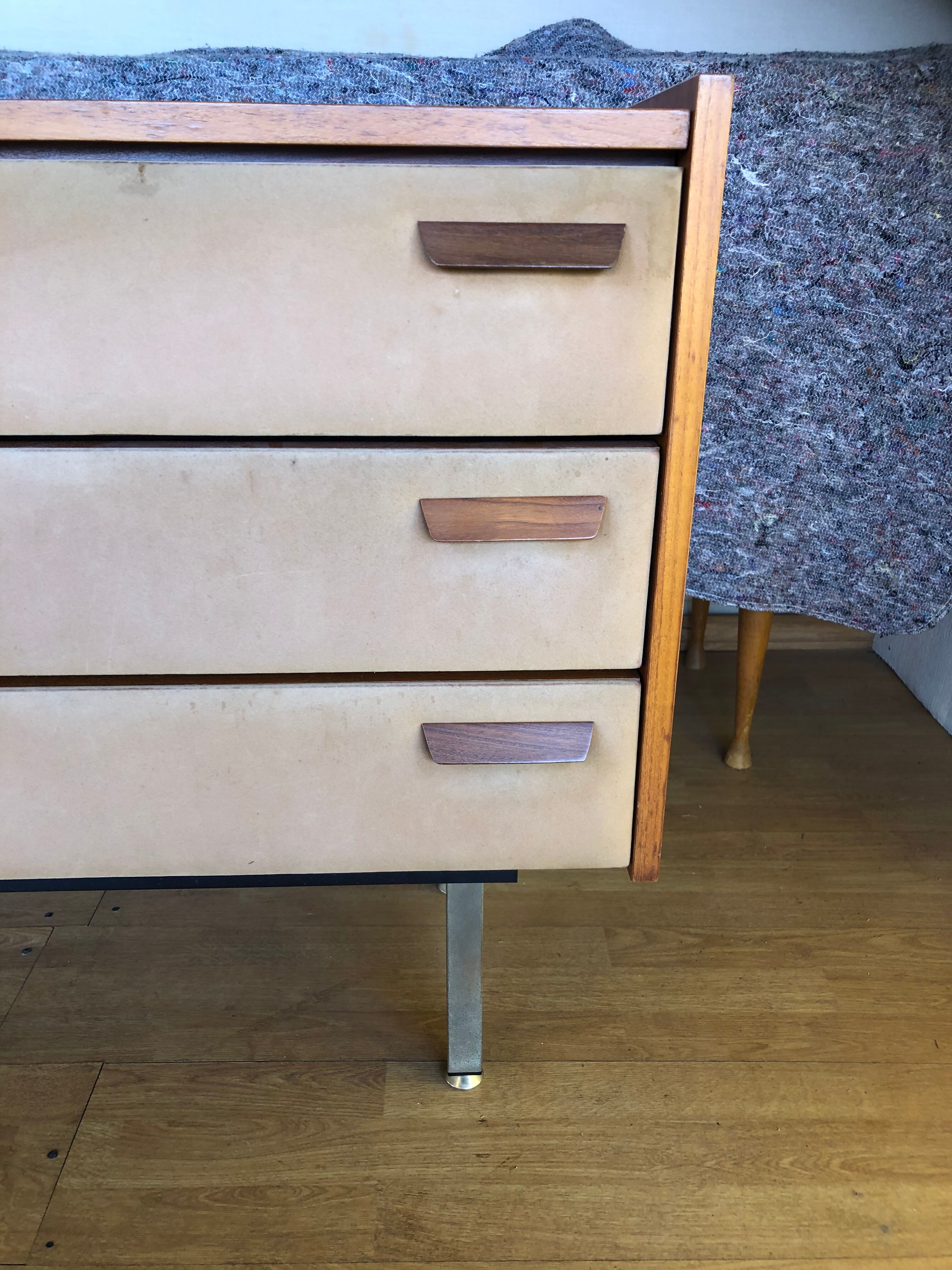Chest of drawers dressing table in mahogany 1960