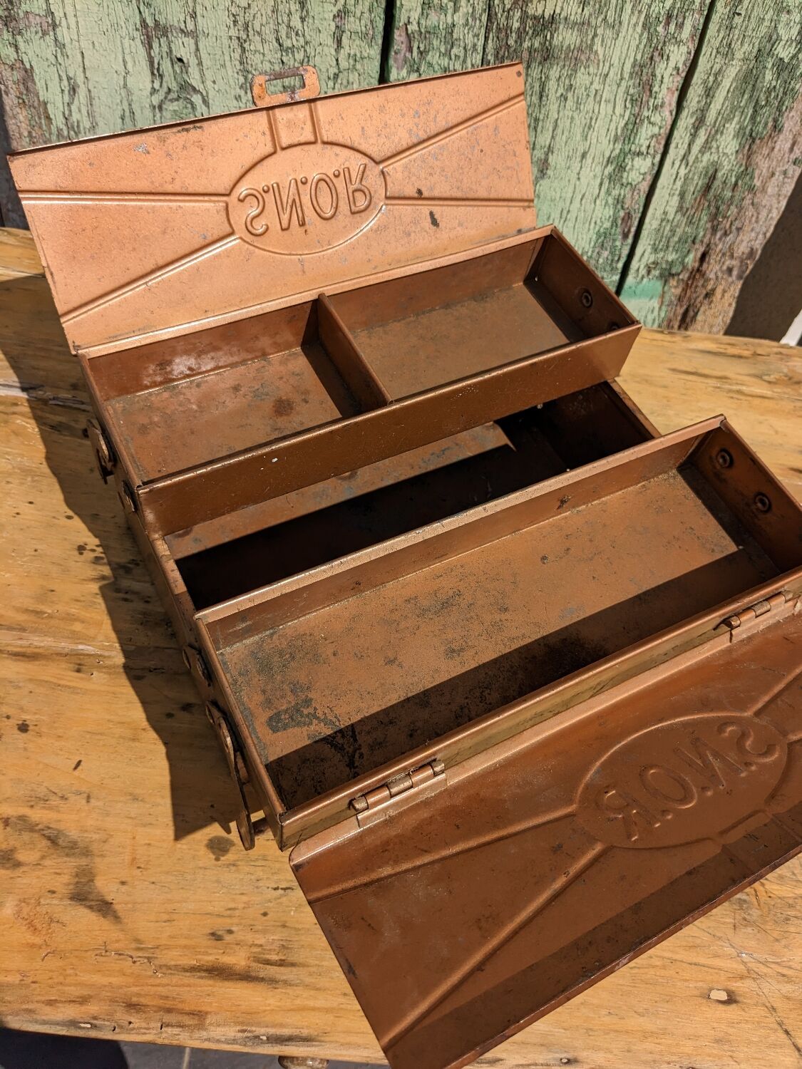 Boîte à outils SNOR des années 40