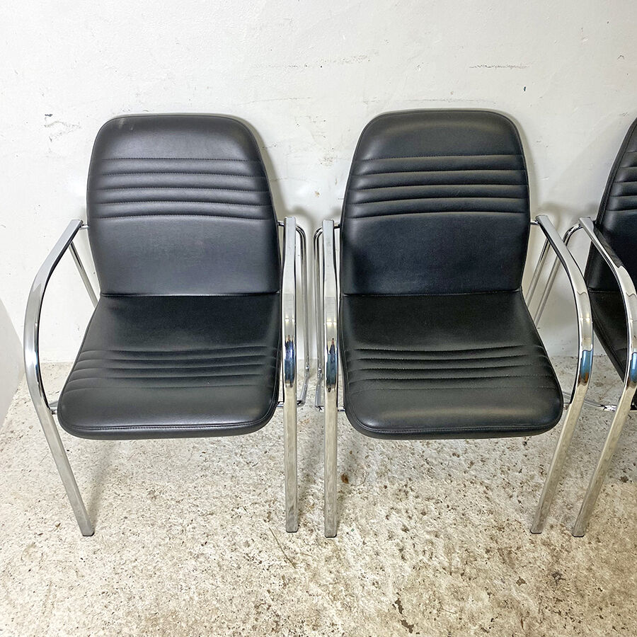 Set of 4 design chairs