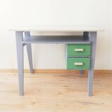 Children's desk