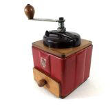 Coffee grinder Peugeot Frères vintage, vintage kitchen, retro deco vintage cuisine France