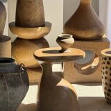 Stool, side table, end table in solid suar wood, spheres H50 D39.