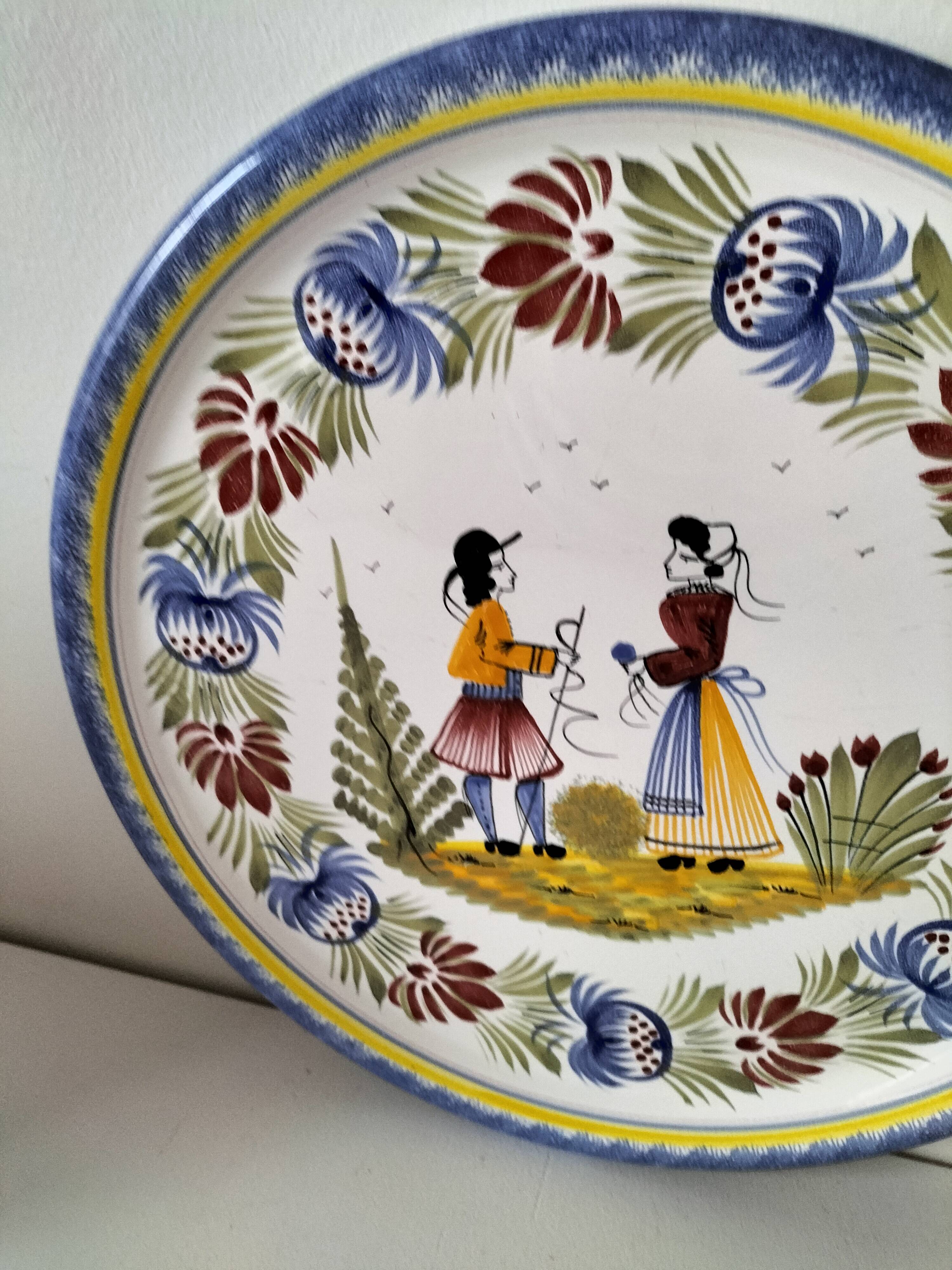 Large plate HB Henriot Quimper decor Tradition 32 cm