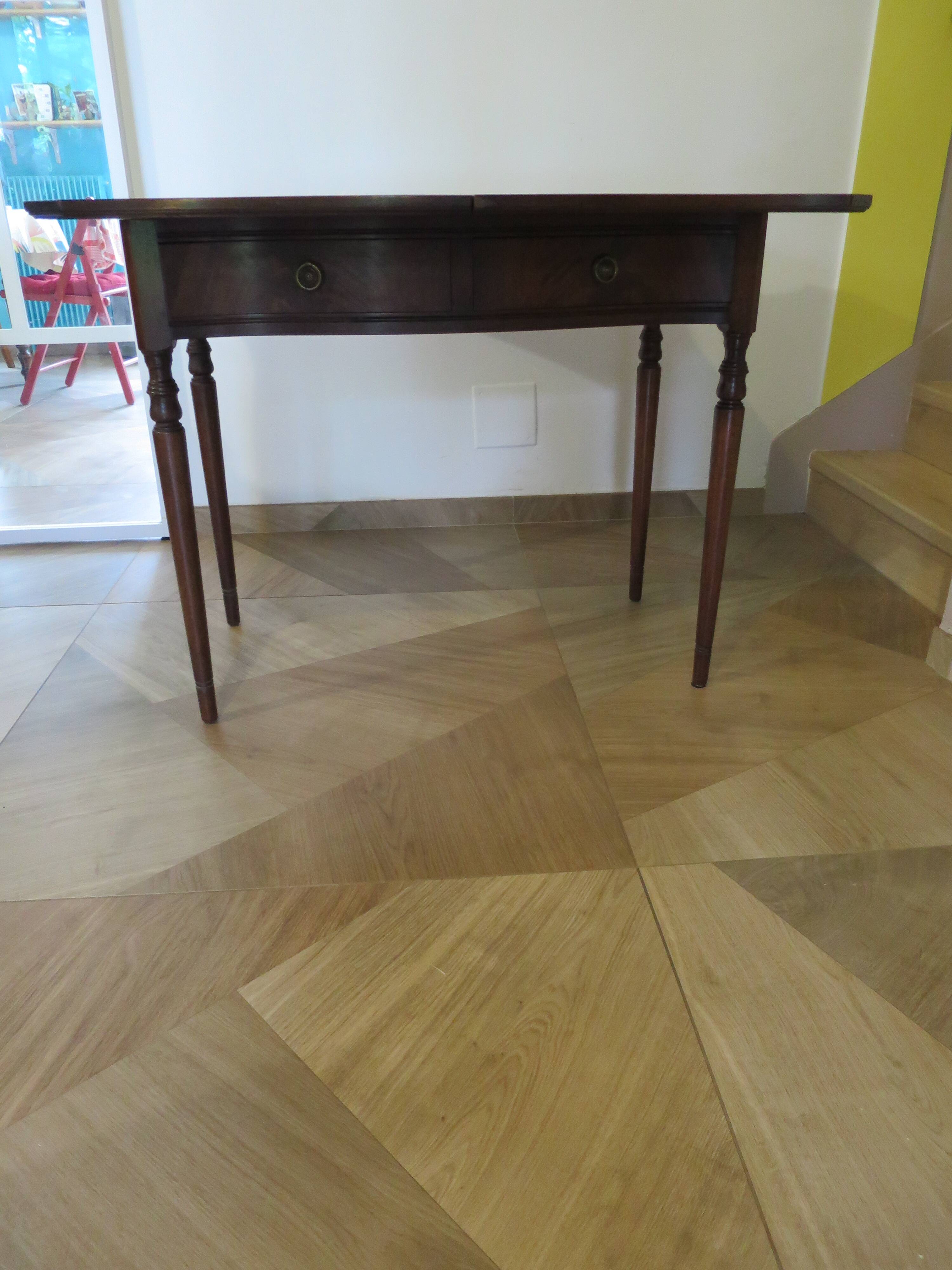 Table d’appoint extensible -Bureau-Années 80-Louis XV-teinte acajou