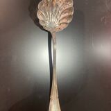Sprinkling spoon