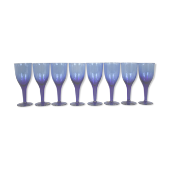 Suite of 8 cobalt bubble glass foot glasses