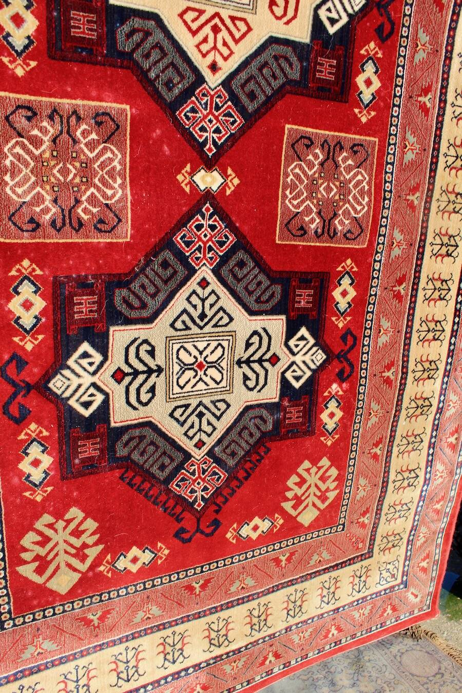 Large oriental rug 295 cm x 200 cm