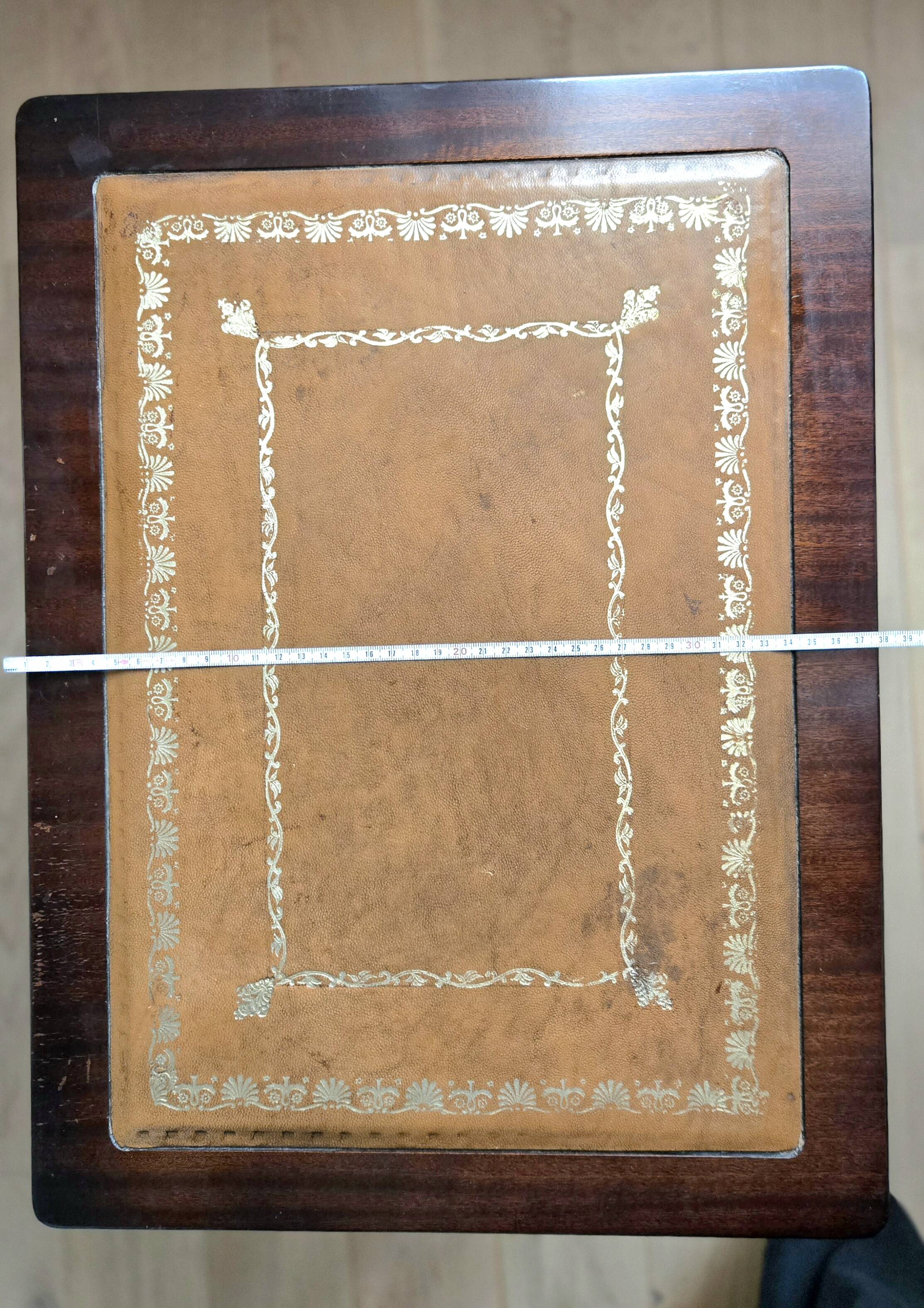 Nest of tables Louis XVI