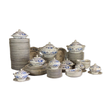 Earthenware dinner service, 155 pieces, Waring and Gillows, London