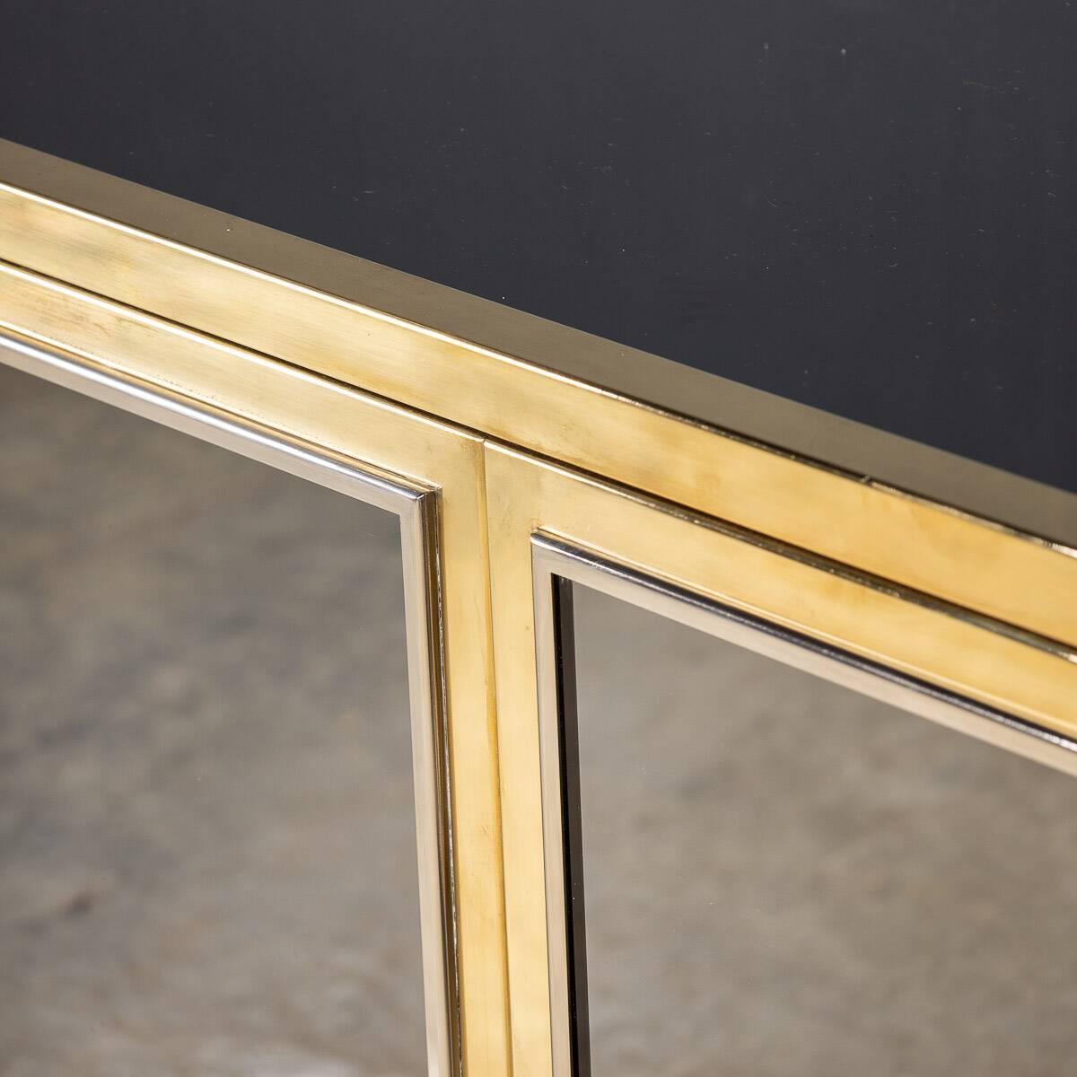 STYLISH 20thC BRASS & MIRRORED SIDEBOARD BY MICHEL PIGNERES c.1970