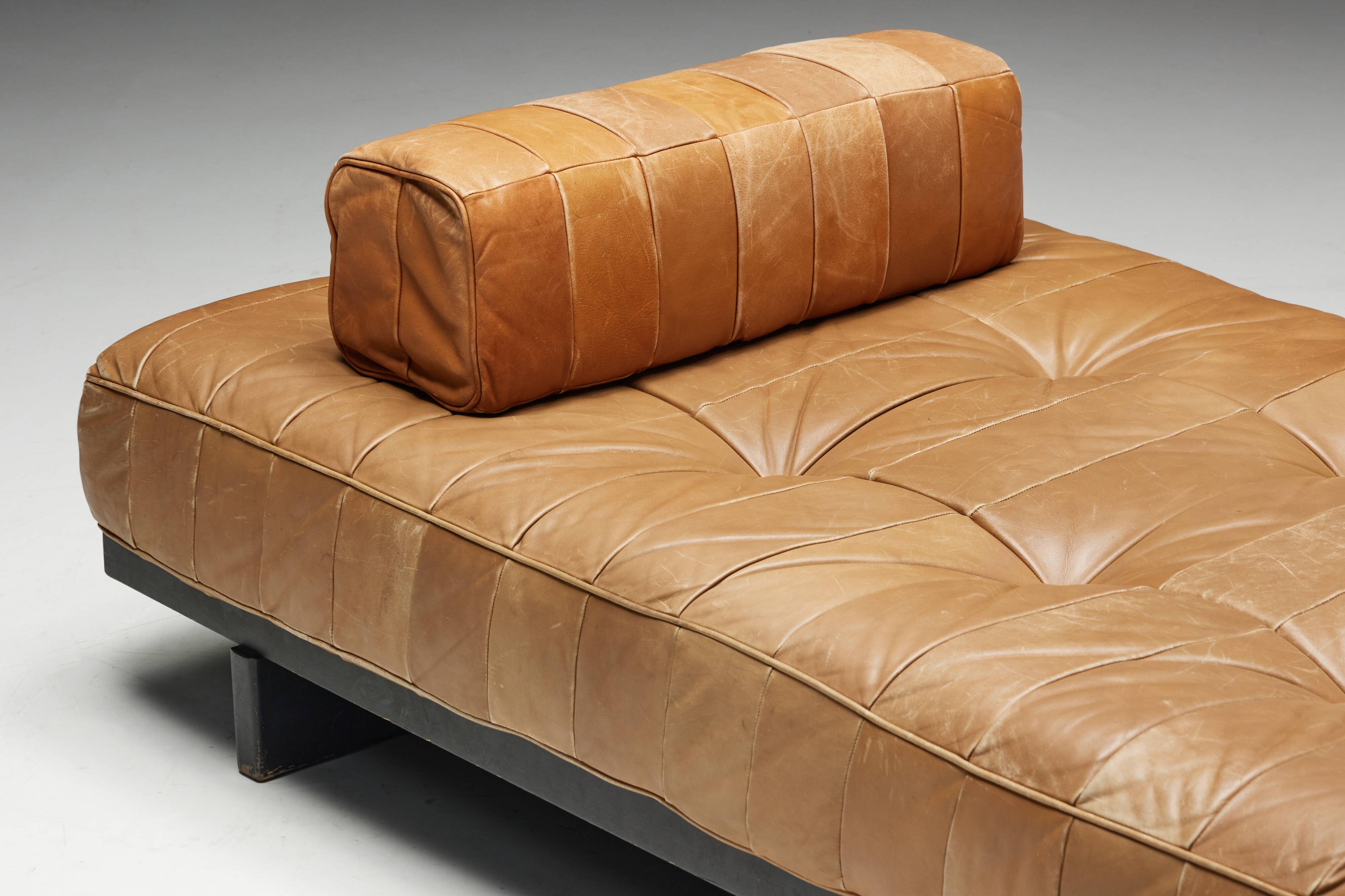 Daybed DS80 by De Sede in Cognac Leather, Switzerland, 1970s