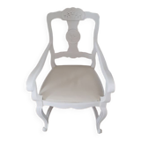 Joli fauteuil ancien restauré en bois peint blanc avec assise couleur ivoire