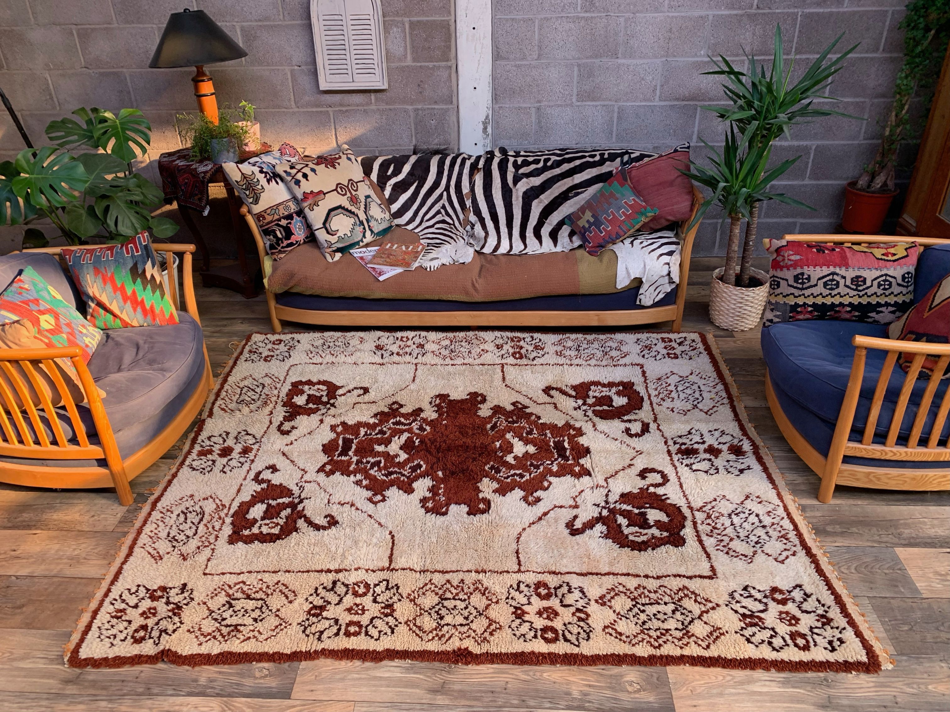 Moroccan berber rug 180x124cm