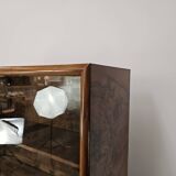 Art Decò display cabinet in walnut burl