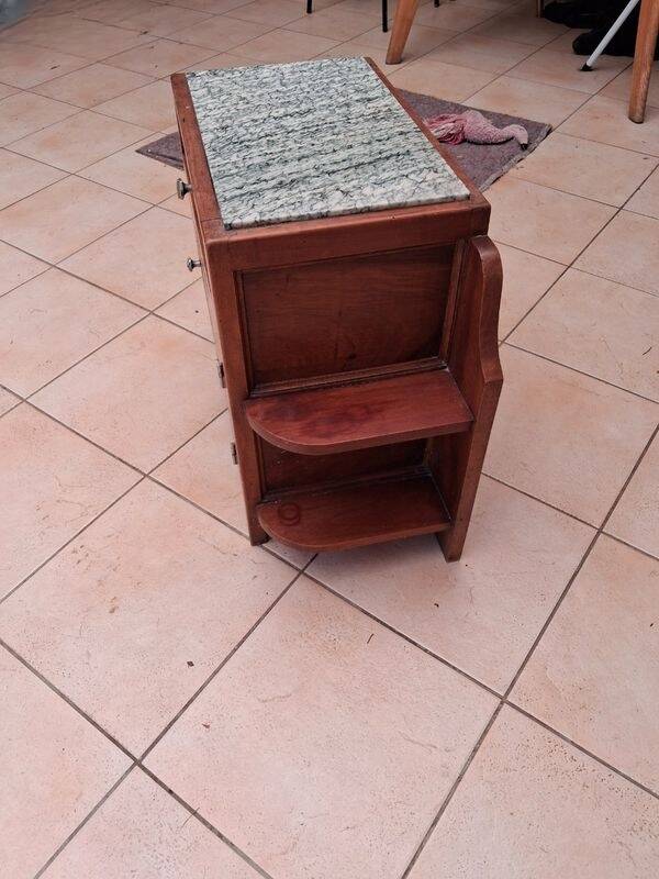 Table de chevet