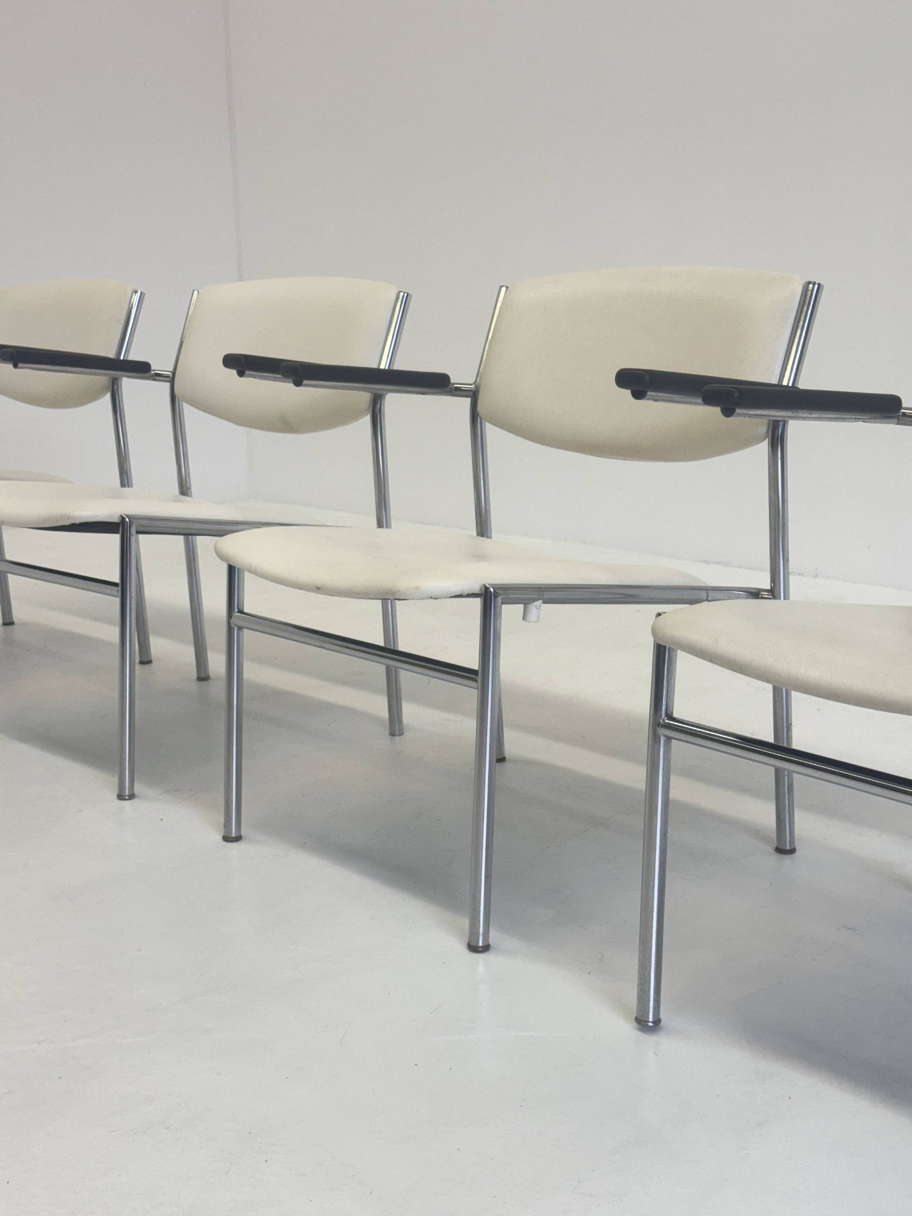 Fauteuils Gijs van der Sluis en cuir blanc
