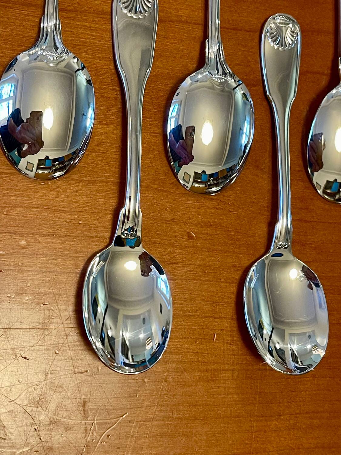 Christofle France Vendôme, 8 ice cream spoons in new condition.
